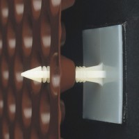 Самоклеящийся гвоздь крепления мембран в зоне нахлёста